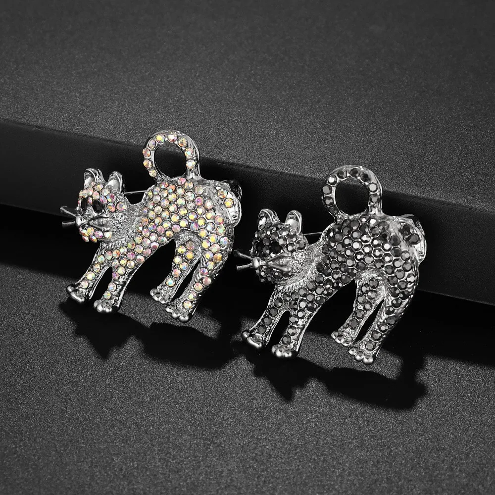 New Vintage Quality Metal Cute Cat Brooch Encrusted Zircon Brooch Popular Accessory Zircon Jewelry Wholesale