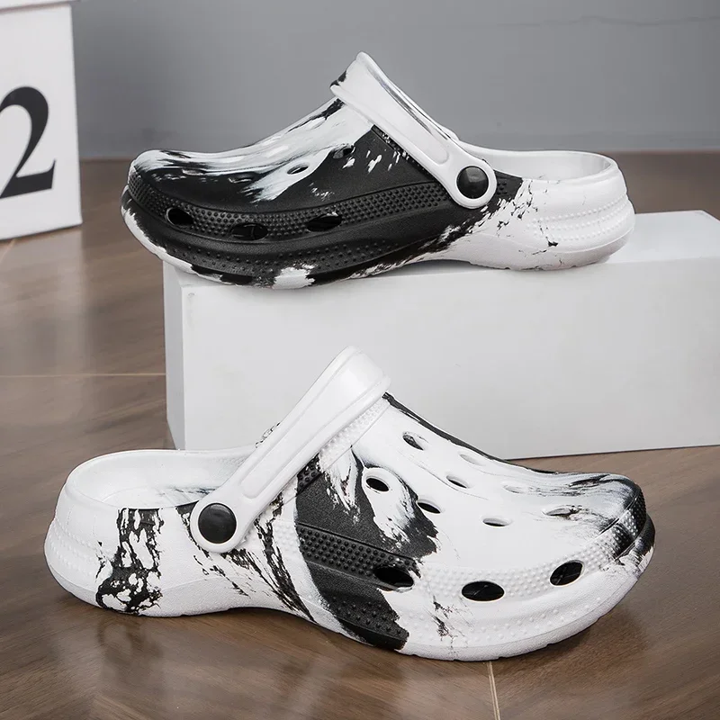 

Летние сабо размера плюс 47, 48, тапочки для мужчин и женщин, сандалии с граффити, садовая обувь для пар, сандалии на плоской подошве, мужская обувь для отдыха