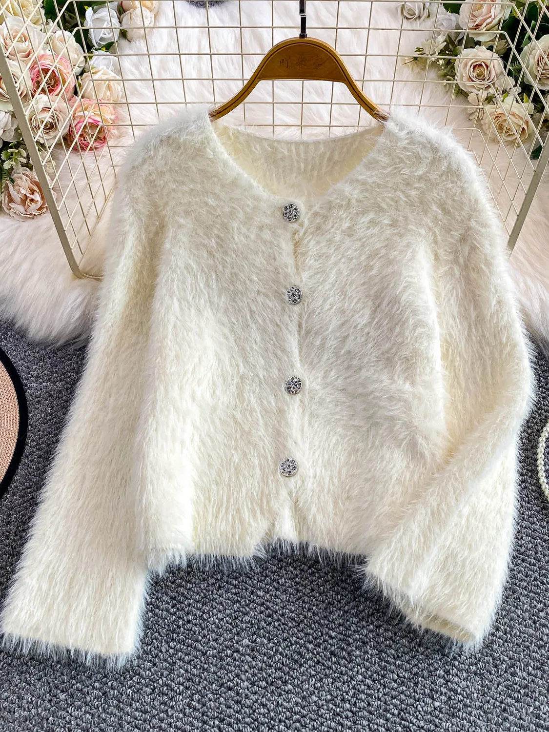 

White Fluffy ort Jaet Women's Faionable Soft Unique Single Button Winter Outerwear Lightweight Luxury Ele