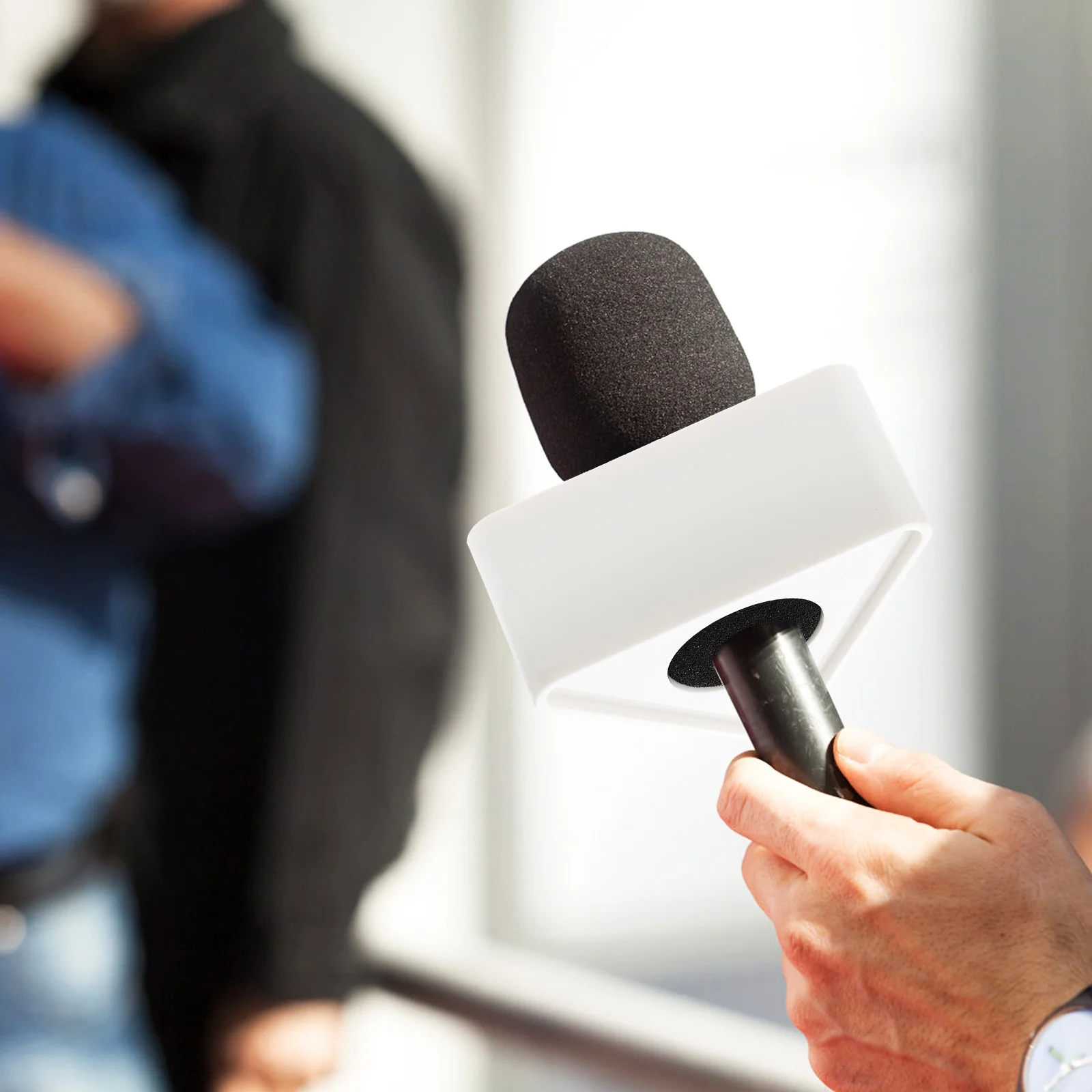 

2Pcs Microphone Flag Station Durable Mic Logo Flag Practical Function for Presenters High Class Sponge ABS ABS Microphone Logo