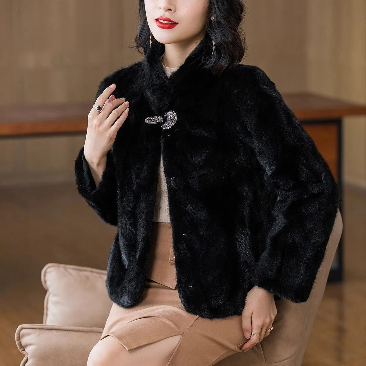 Hot-selling Fashion New Mink Fur Jacket Women Autumn Winter Real Mink Fur Coat High Quality Genuine Fur Short Street Clothing