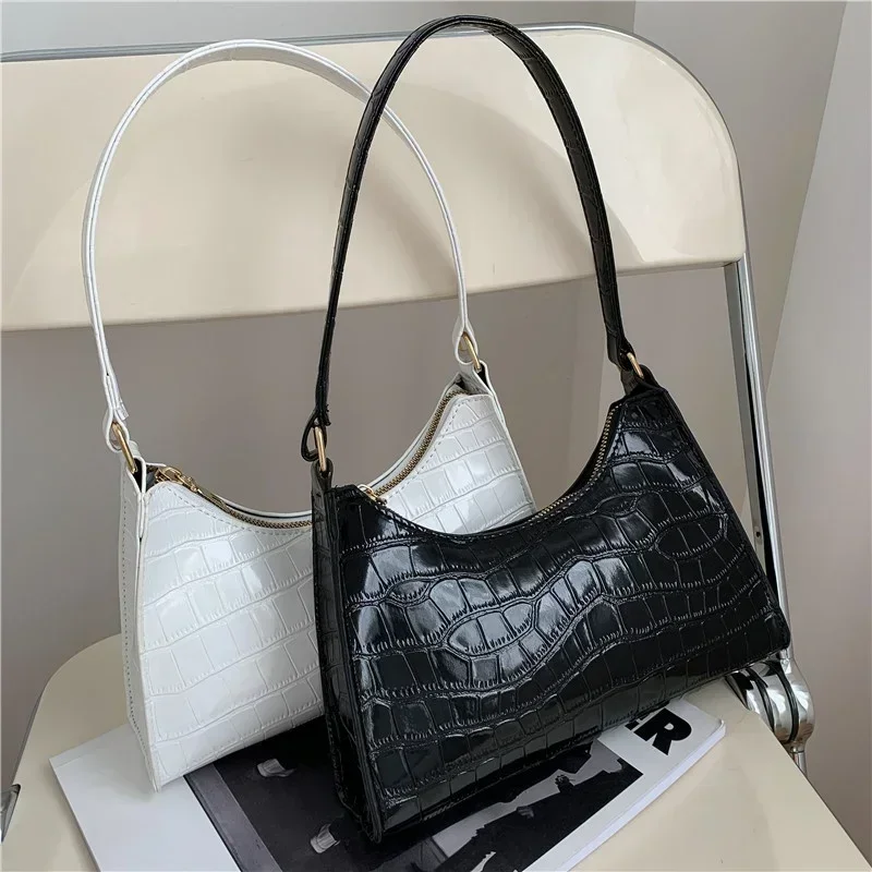 New Fashion Pouch For Women High Quality Pu Shoulder Bag And Handbag Designer Underarm Package Leather Solid Color Chain Handbag