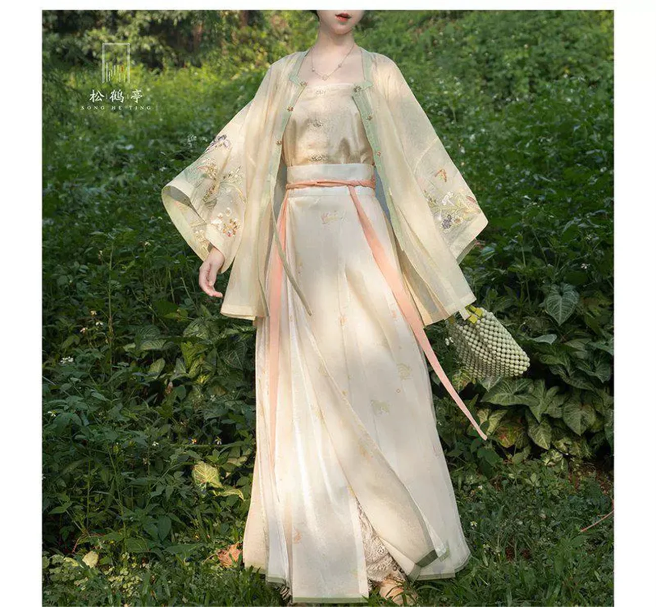 Square collar imitation silk embroidered short shirt with suspender, strapless vest, horse face skirt, Hanfu women's clothing