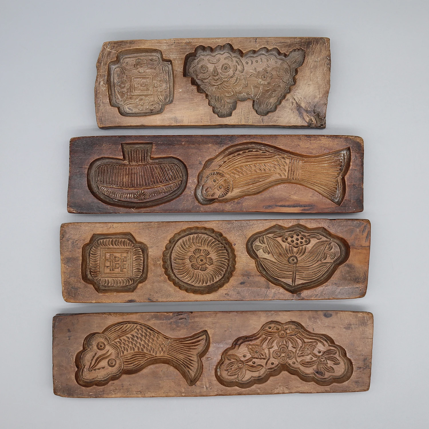 Old chinese moon cake mould, wood mould, table accessory, collectible