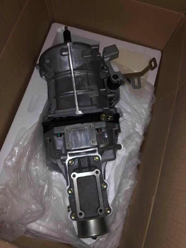 Only 1 in stock High Quality Auto part Transmission Parts 2tr/2kd Hiace manual Gearbox