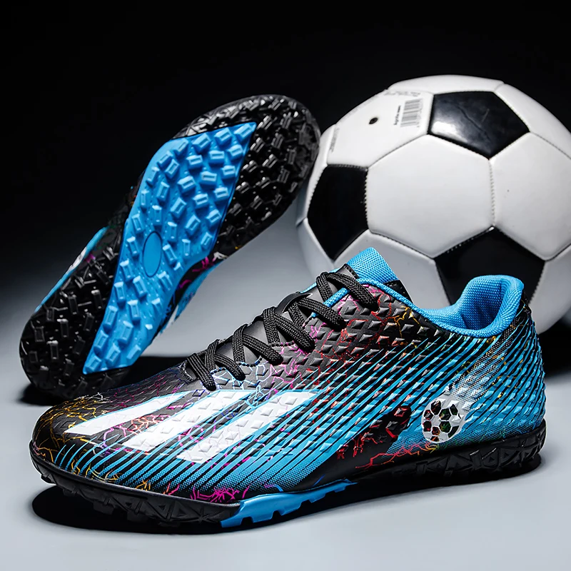 

2025 Football Shoes Professional Soccer Boots for Men Women Quality Fashion Football Shoes Trainers Teenager Lightweight Futsal