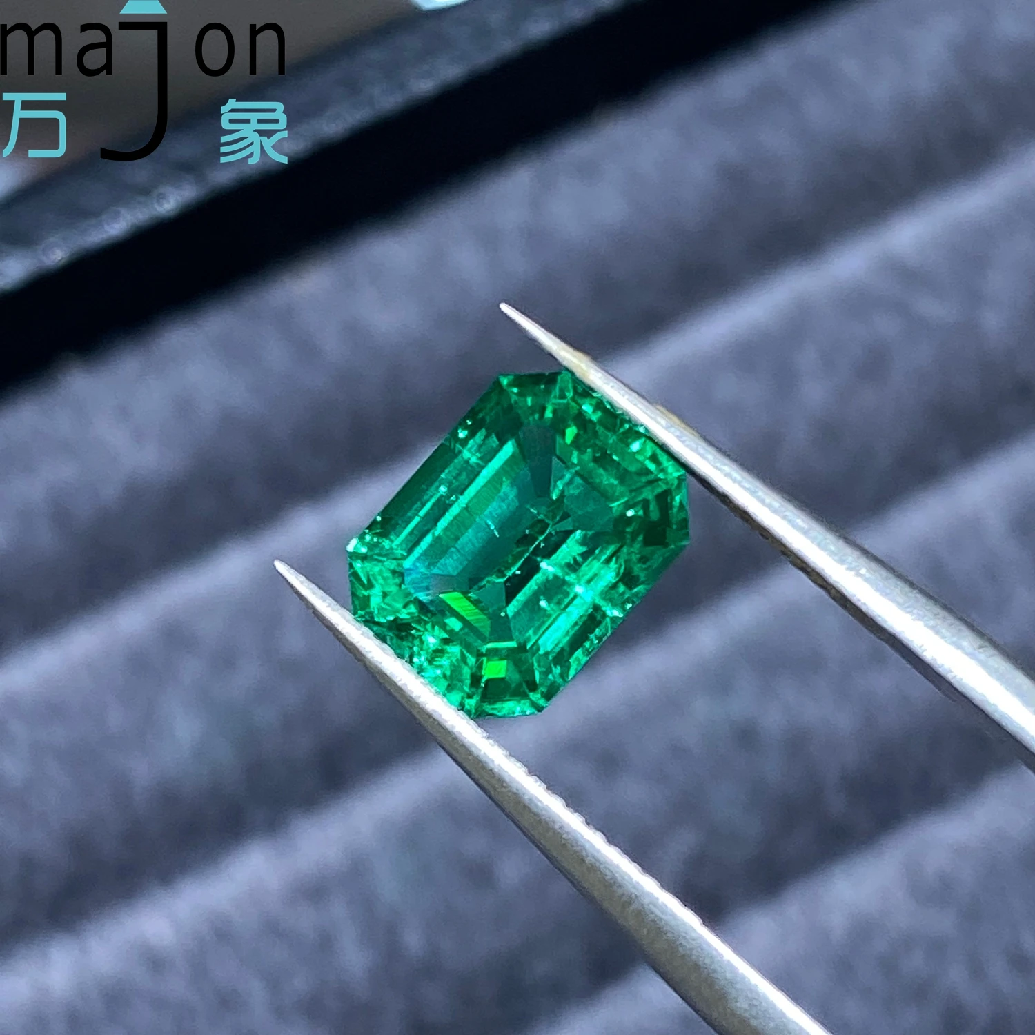 

High Quality 2CT Lab Grown Emerald Stone Colombian Emerald Cut With AGL Certificate For Jewelry Making