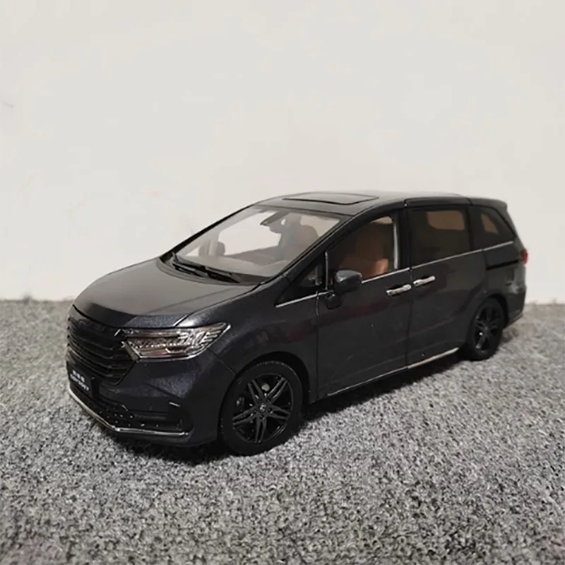 

Original Audemars Piguet racing model H hybrid version 2022 1:18 car model