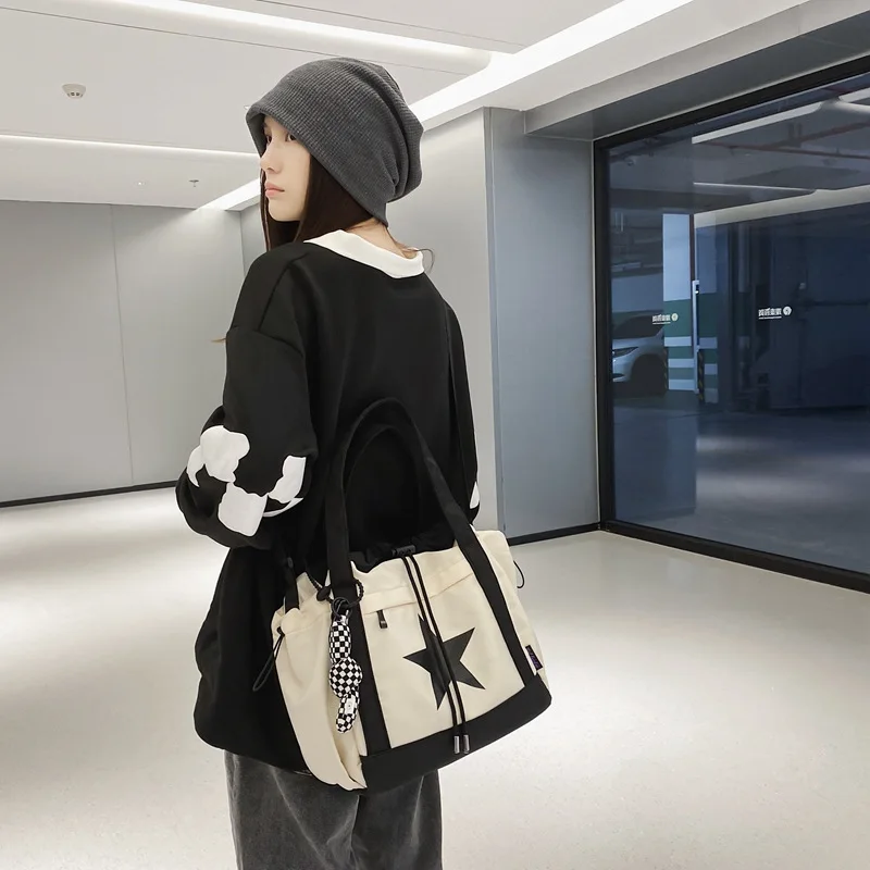 Cool Couple Shoulder Bag Fashion Personality Women Crossbody Bag High Capacity Student Schoolbag New Casual Nylon Tote Bag