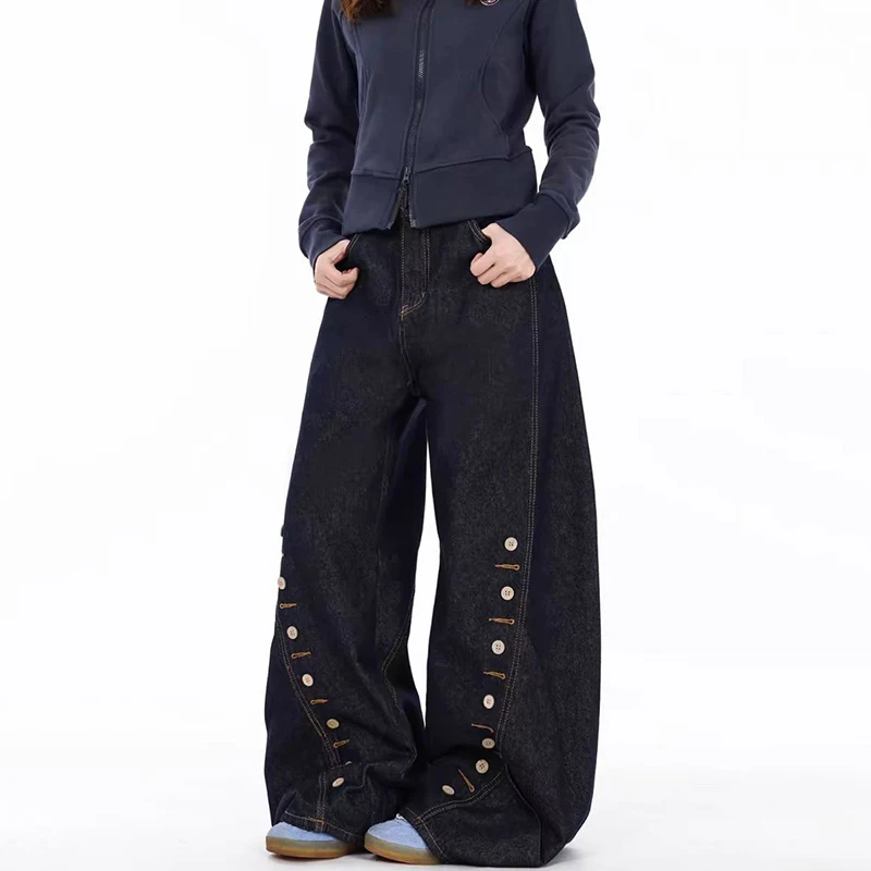 WTHT แฟชั่นผู้ชายสีทึบปุ่มหลวม DENIM กางเกงสไตล์อเมริกันวินเทจ Wude ขากางเกงยีนส์ชาย 2025 ฤดูร้อน 2A1130