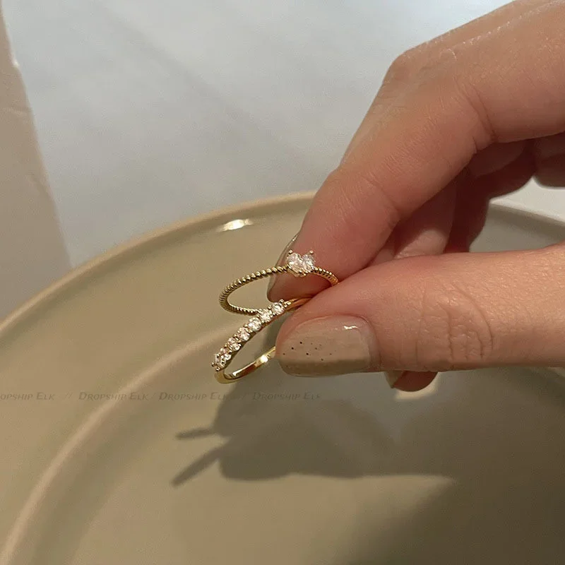 2 قطعة/المجموعة الذهب اللون القلب الزركون خواتم مجموعة للنساء الفتيات قابل للتعديل بساطتها الفاخرة تويست خاتم الأزياء والمجوهرات هدايا الزفاف