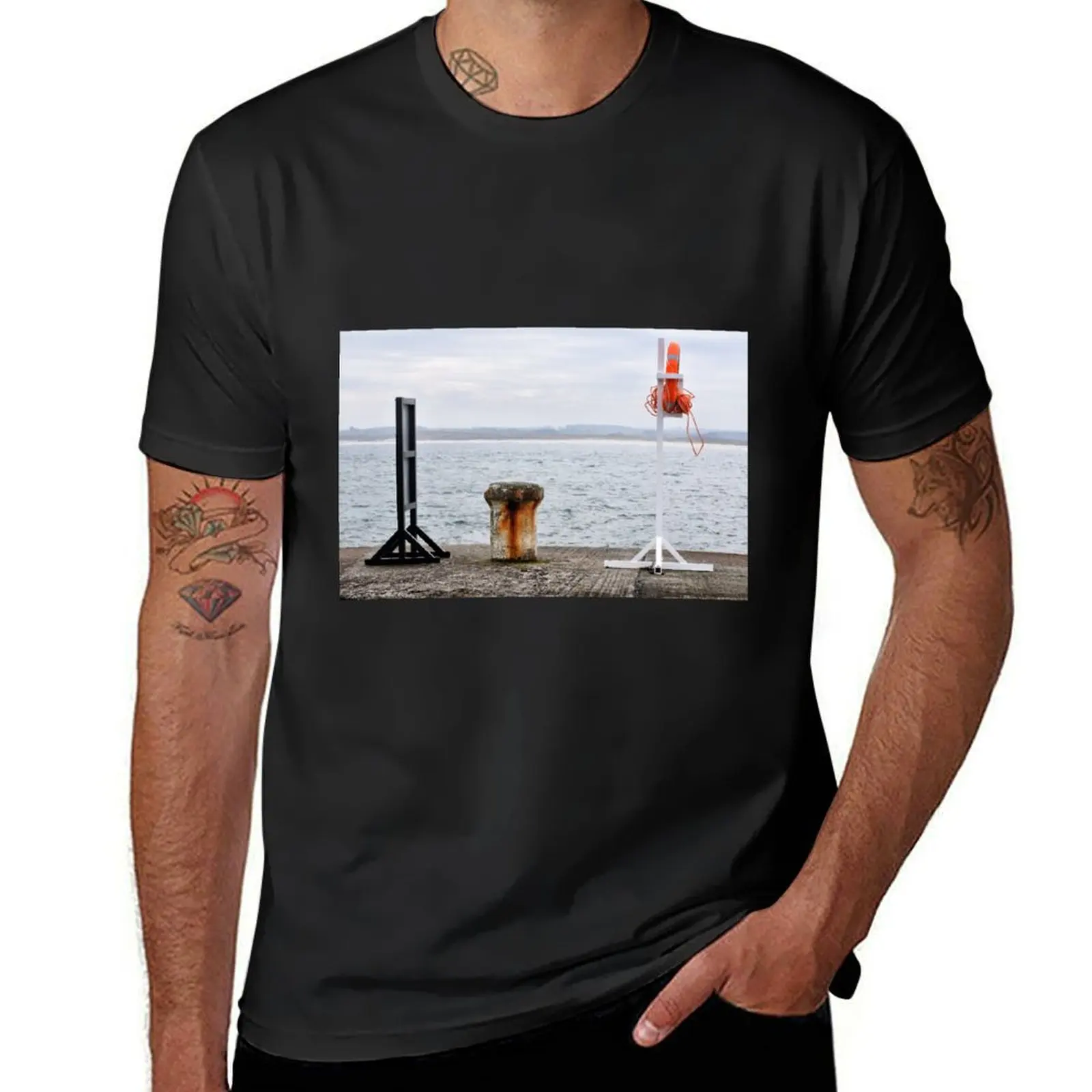 A rusty capstan, lifebuoy and sign - Beadnell harbour T-Shirt oversizeds boys animal print Men's cotton t-shirt