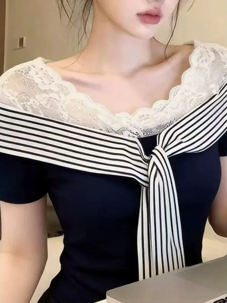 Summer Lace Splice Fake Two-Piece One-Shoulder Stripe Short-Sleeve Women's Slim Fit Short Top Sexy Style  Knot Binding
