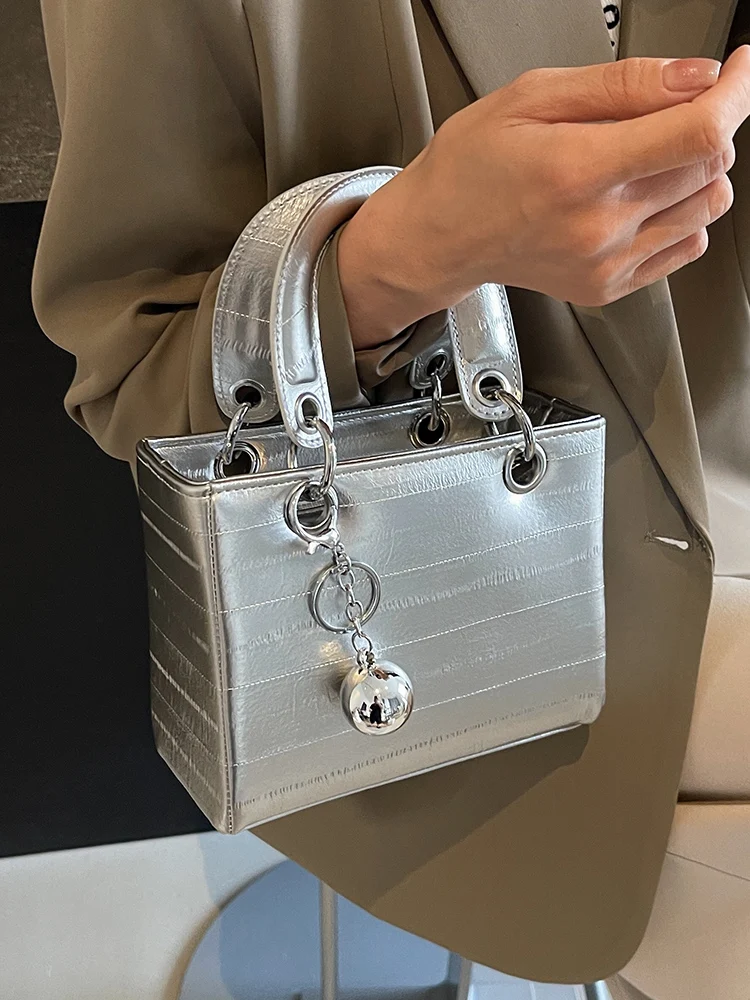 Women Popular Silver Leather Bright Surface Handheld Bag New Fashionable Solid Color Crossbody Bag Versatile Small Square Bag