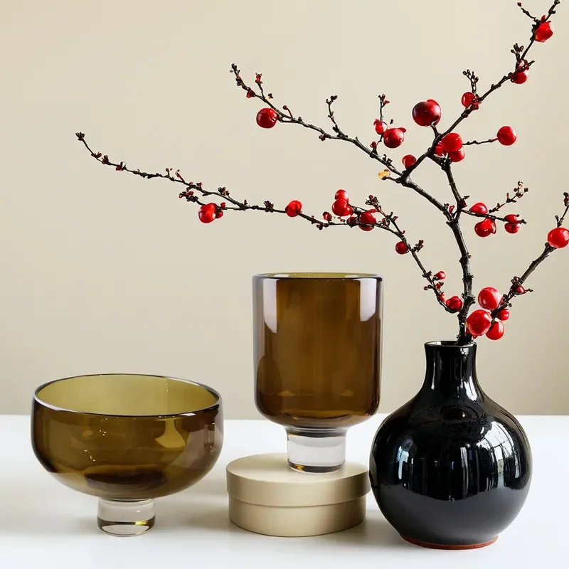 Modern Light Luxury Glazed Ceramic Vase and Fruit Plate Set for Living Room Desktop Home Decor Elegant Ornament for Hotel
