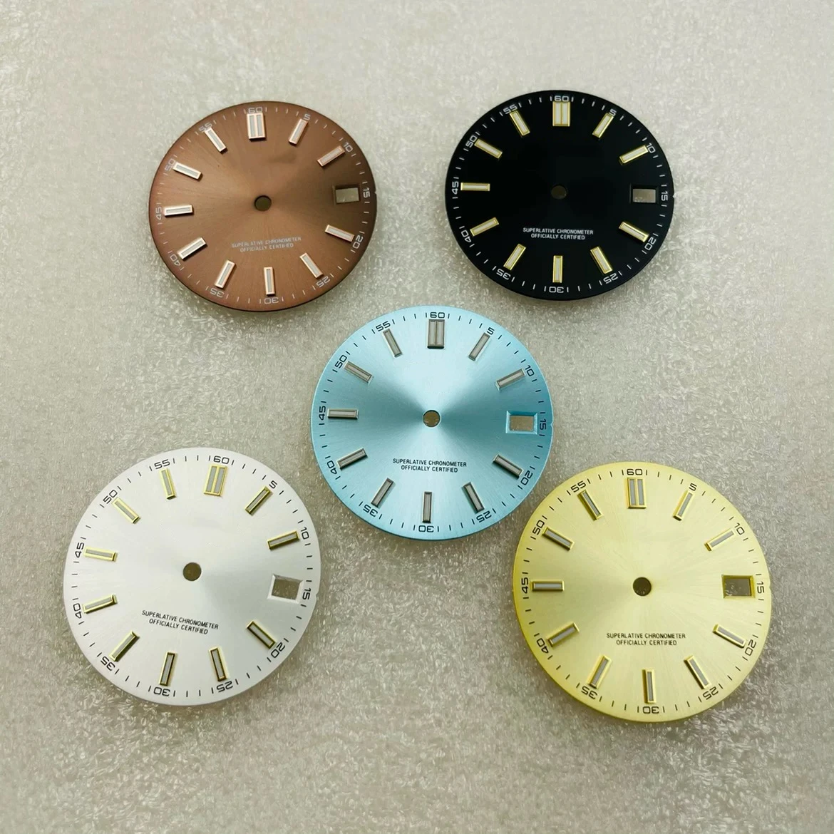 

Светящийся циферблат даты с логотипом S, 28,5 мм, ледяной синий, подходит для NH35/NH36, японский автоматический механизм, детали часов с маркером S.