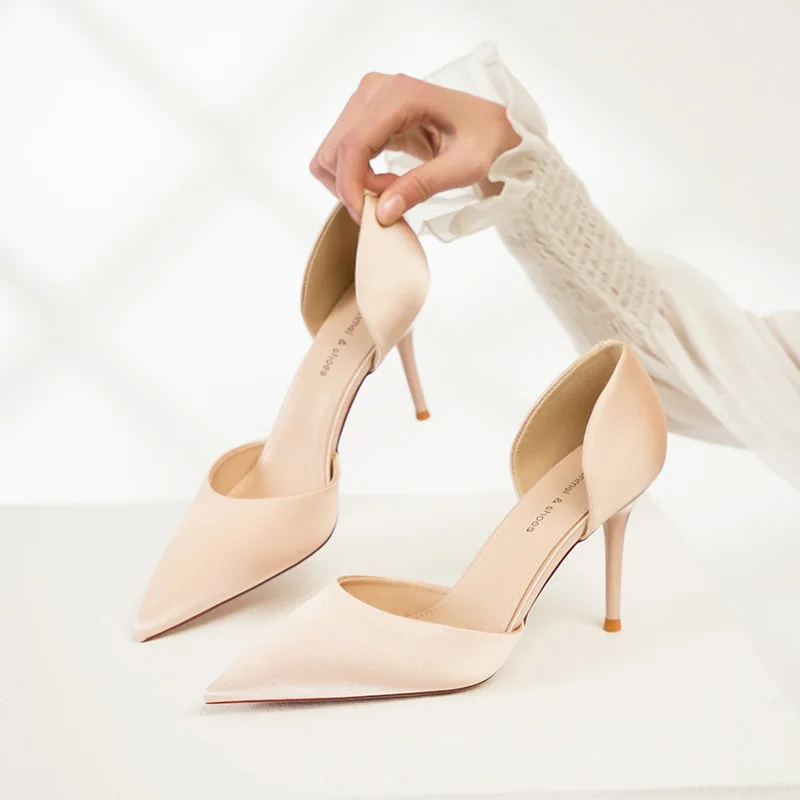 Fresh Premium Commuter Comfort Occupational OL Satin Hollow One-word Strap Single Shoes High Heels