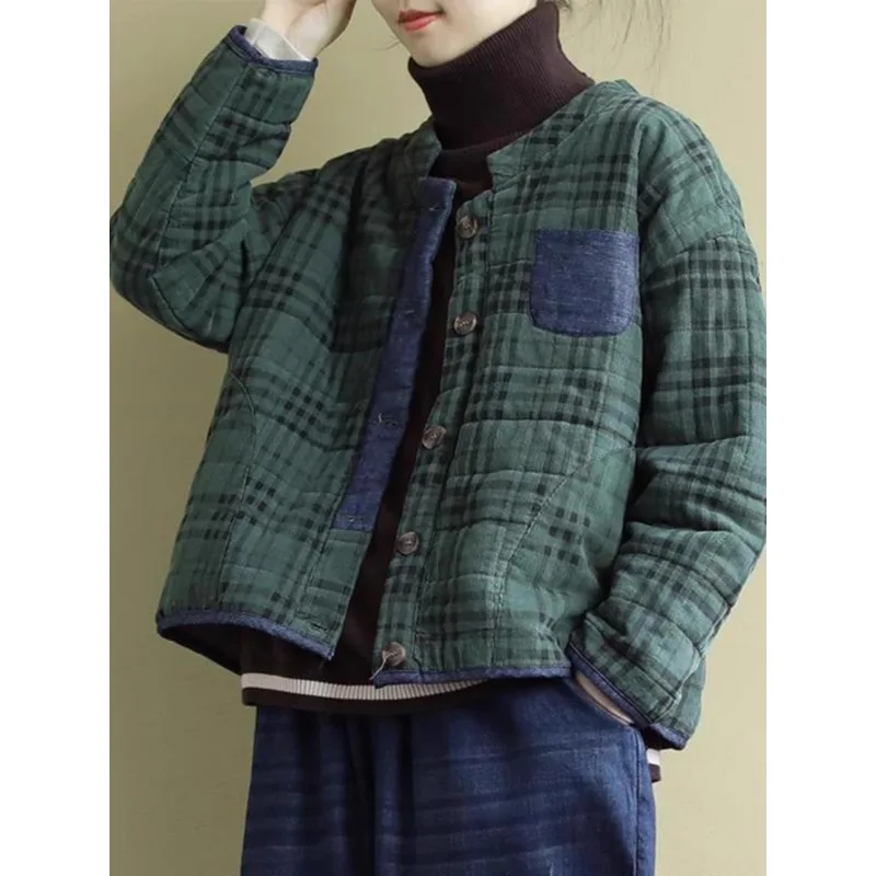 

Retro Patchwork Plaid Short Cotton Jacket, Loose and Warm with A Thick Stand Up Collar Jacket, New for Women's Winter 2023