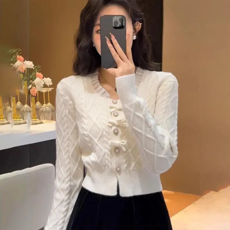 Women Cable Knit Cardigan V‑Neck Ruffle Trim Bow Decor Button‑Up Short Sweater Warm Knitwear Autumn Winter Female Party Tops