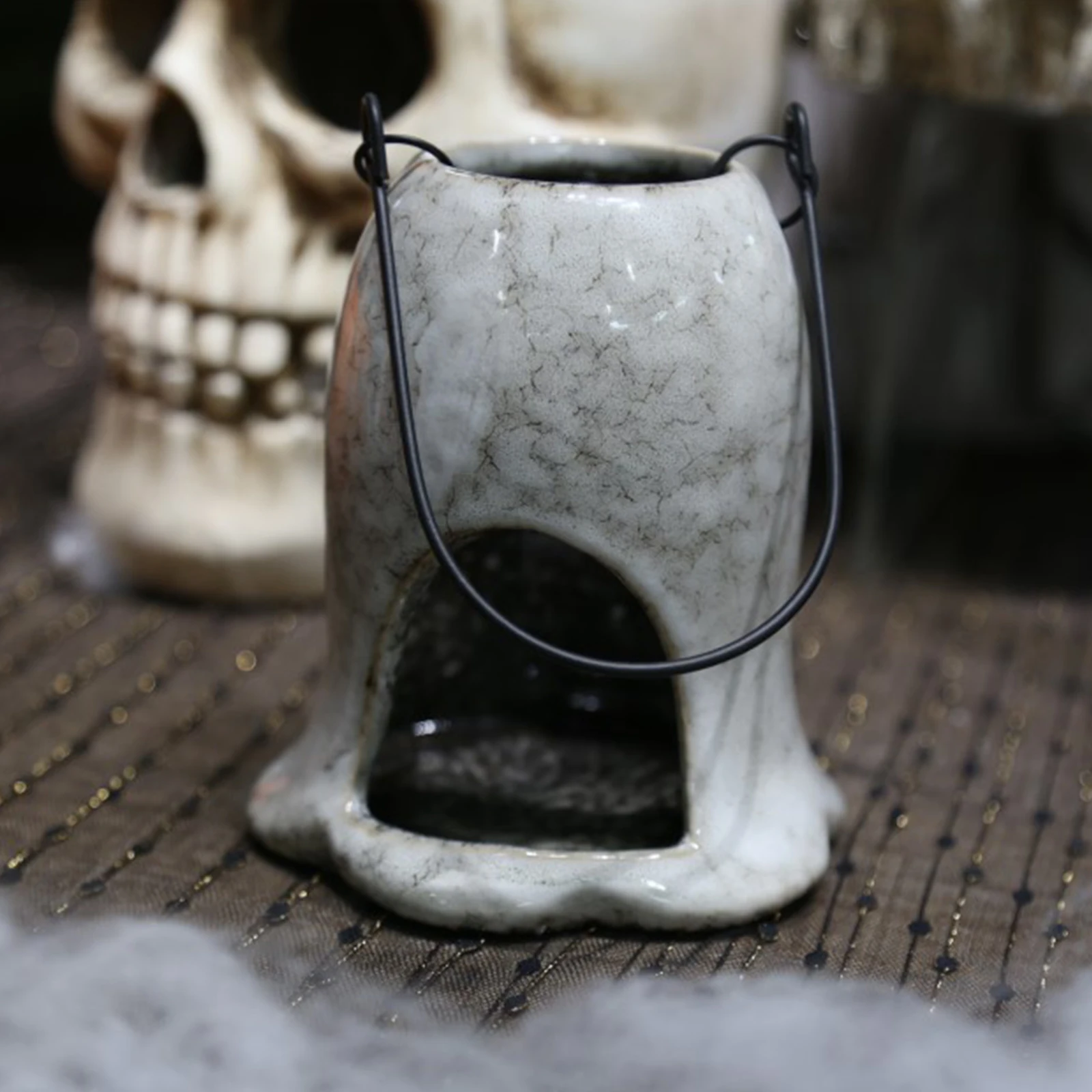 

1Pcs Ceramic Hollow Halloween Candleholder Creative Horror Stand Decorative for Party Festival Home Decoration