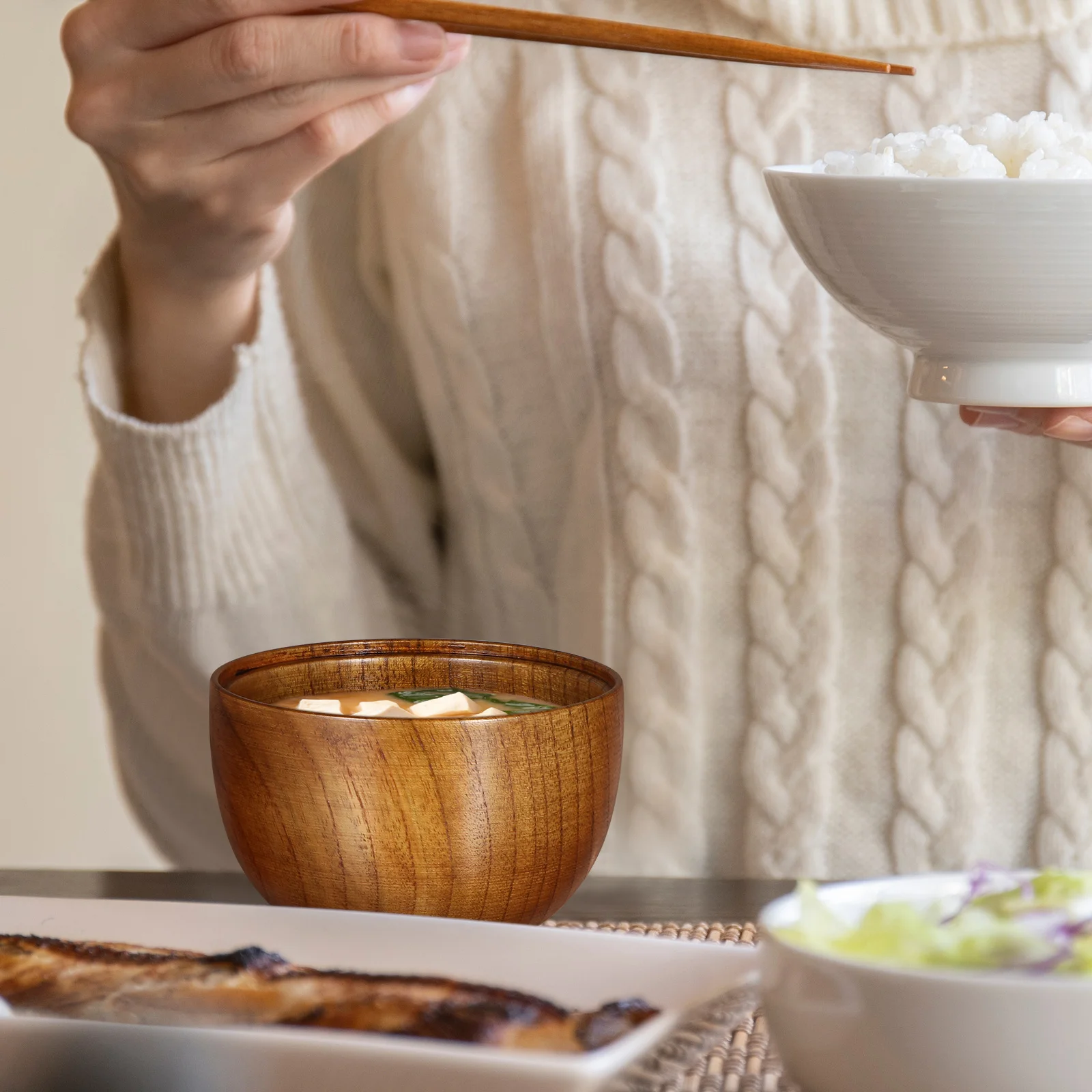 

2Pcs Heat Resistant Rice Bowl Wooden Soup Bowls Lightweight Food Serving Bowls for Salad Grain Milk Soup Bowl Wood Tableware