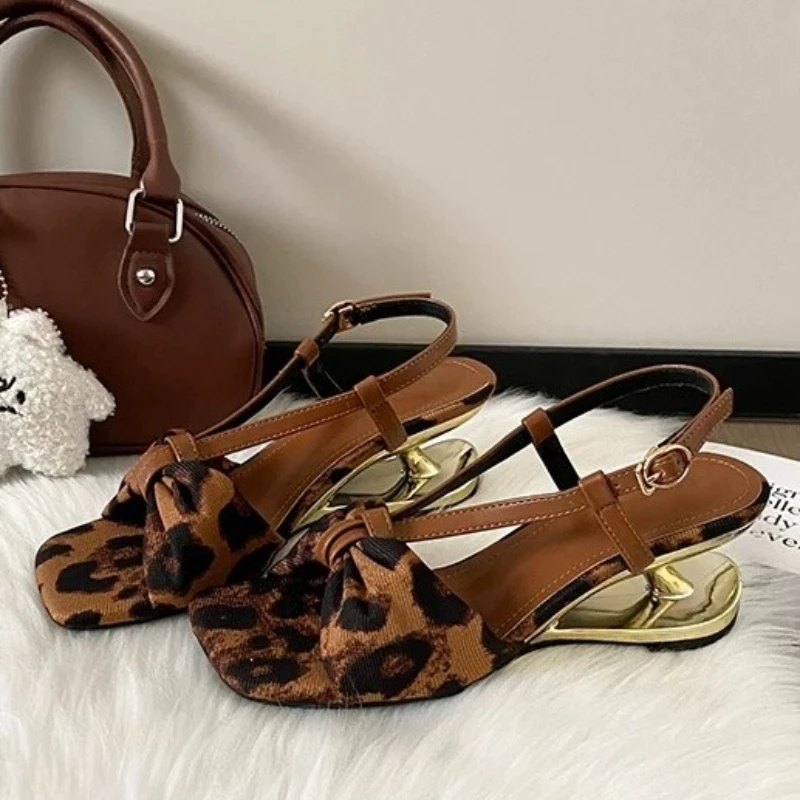 New Summer Square Toe Women's Hollow-Out Sandals Fashionable Unique Heel High Heels 2026 Elegant Buckle Party Sandals for Women