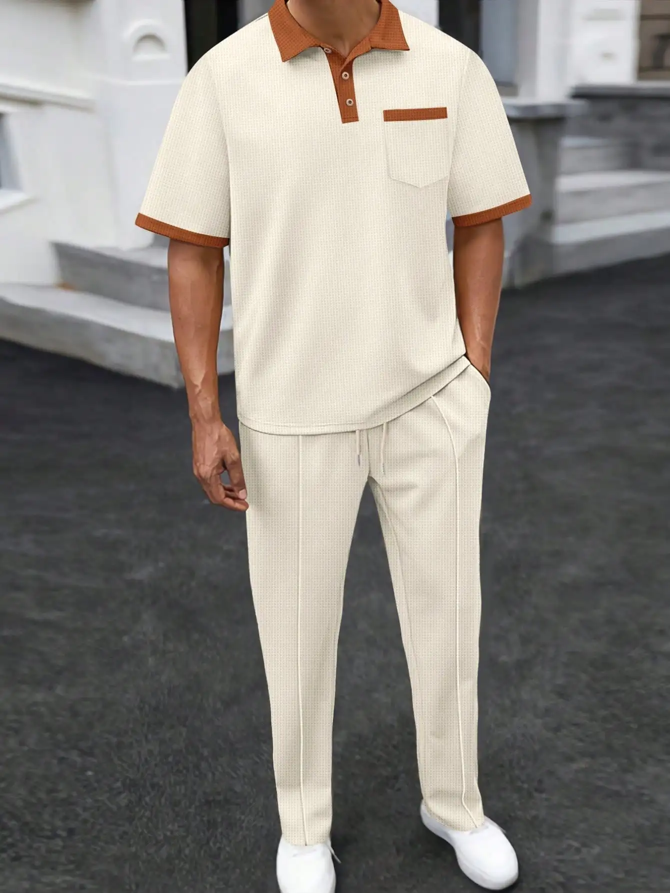

2-Piece Men's Casual Set: Textured Polo Shirt with Contrast Trim & Matching Pants
