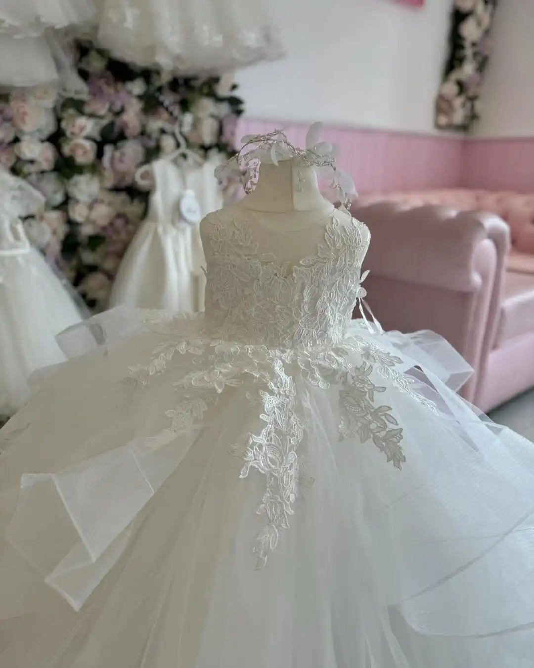 Customized White Flower Girl Dresses for Wedding Lace Appliques Floor Length First Communion Kids Birthday Party Ball Gowns