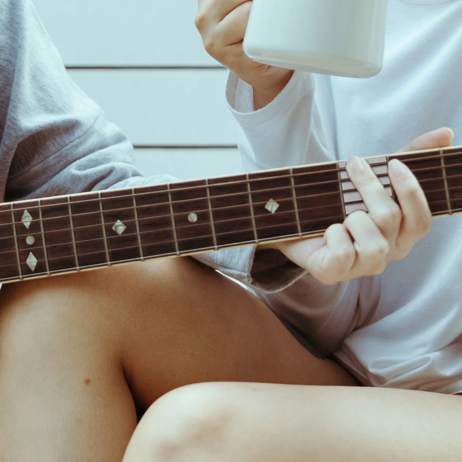 

1Set Natural Shell Inlay Dots Fretboard Inlay Strips White Handmade Guitar Ukulele Mandolin Decoration Replacement Parts