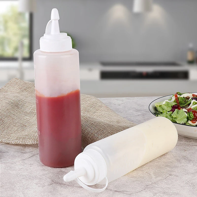 4Pcs 240ml Clear Squeeze Squirt Condiment Bottles Plastic Spiked Sauce Bottle Salad Dressing Dispenser Ketchup Container