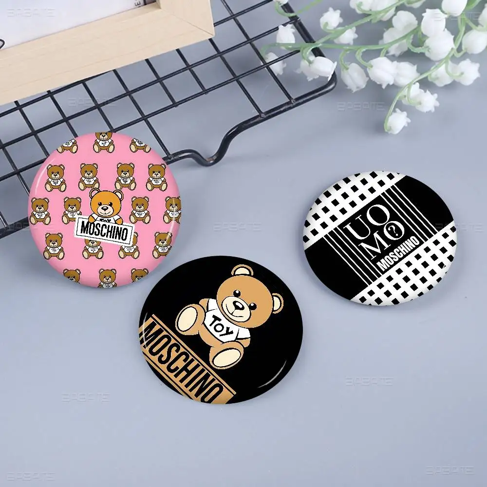 Classic M-Moschino 58mm Cute Anime Figure Icon Badge Handmade Tinplate Brooch For Backpack Clothes Chest Ornament Gifts