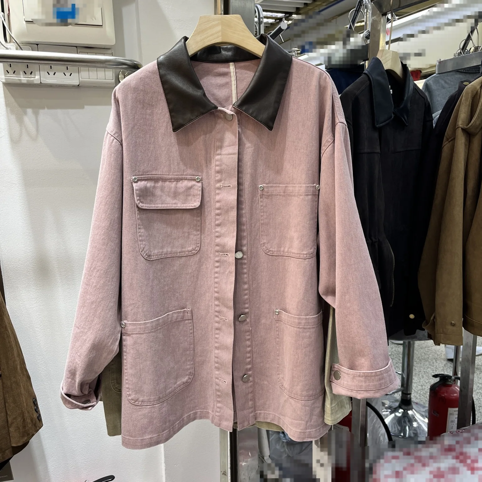 SuperAen printemps et automne 2025 nouveau Vintage PU col Polo Patchwork mi-long manteau pour femmes surdimensionné manteaux décontractés