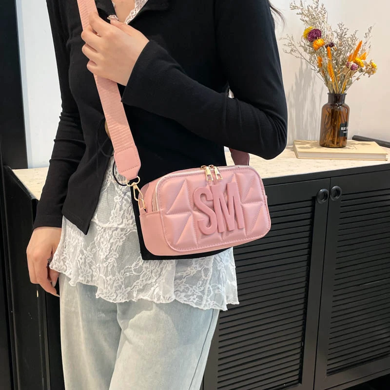 

Женская модная уличная крутая сумка через плечо, минималистичная сенсорная текстура премиум-класса, модный стиль для повседневного повседневного использования