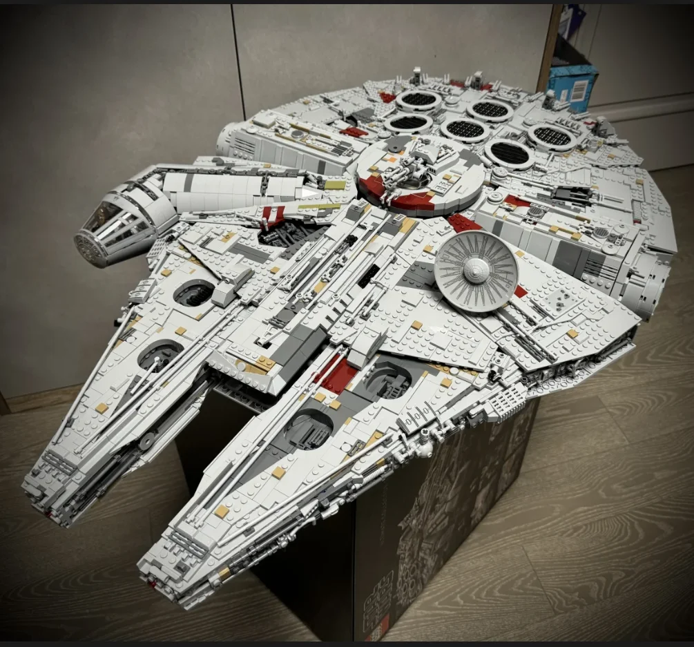 

In Stock The Large Millennium Ship Falcon Building Blocks Bricks Compatible 75192 05132 Toys For Kids Birthday Christmas Gifts