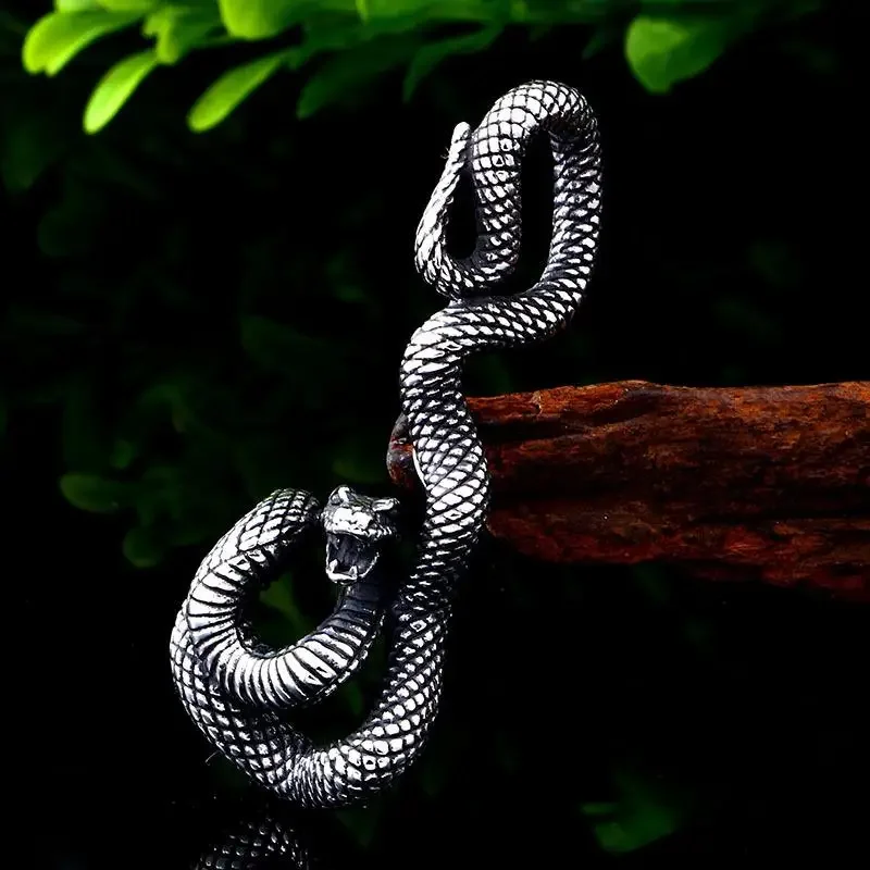 Mini Jungle Twisted Python Snake Pendant for Men Sweater Necklace Hip Hop Fashion Jewelry