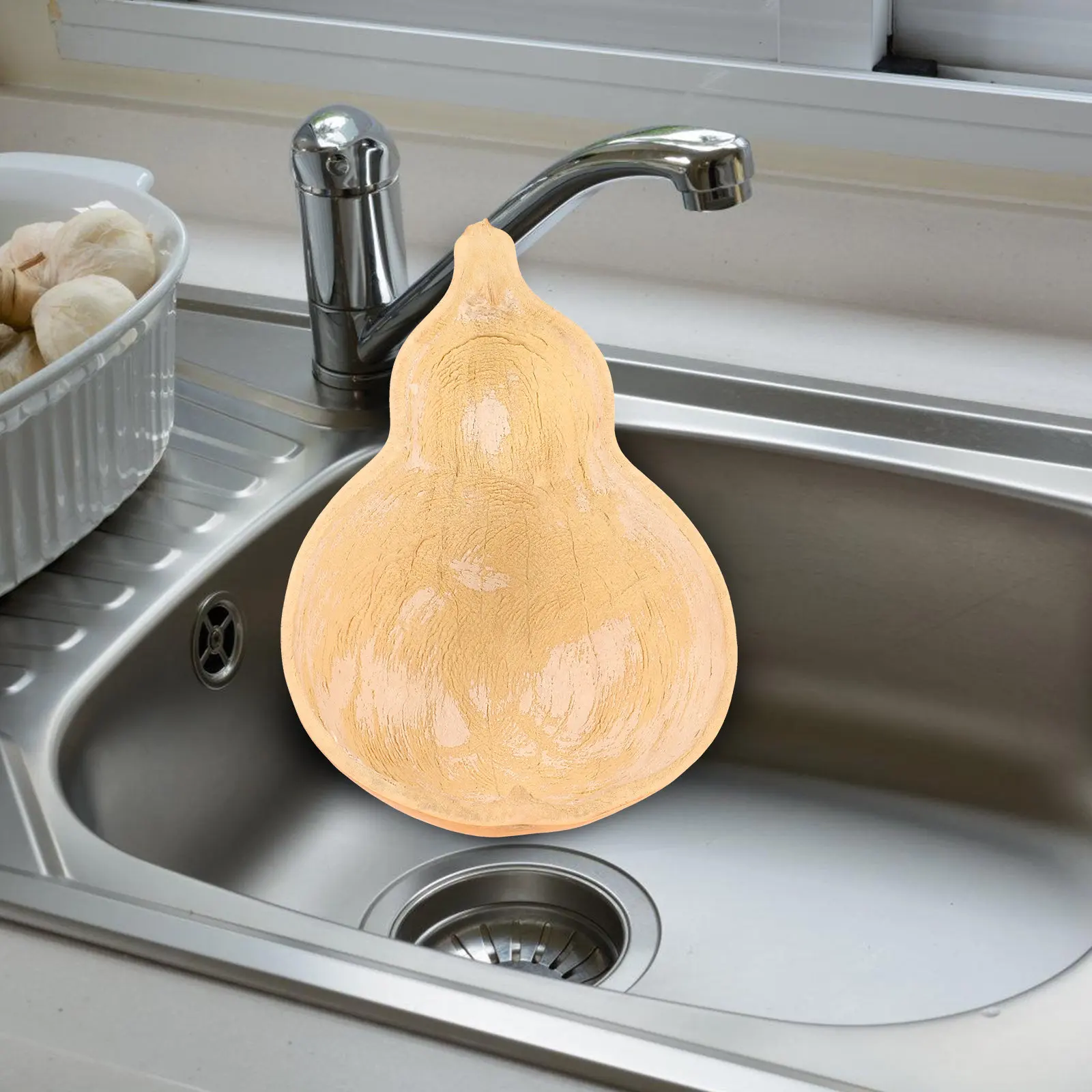 

Water Ladle Gourd Scoop Half Gourd for Home Spa Kitchen Household Convenient Multipurpose Spoon Ladle