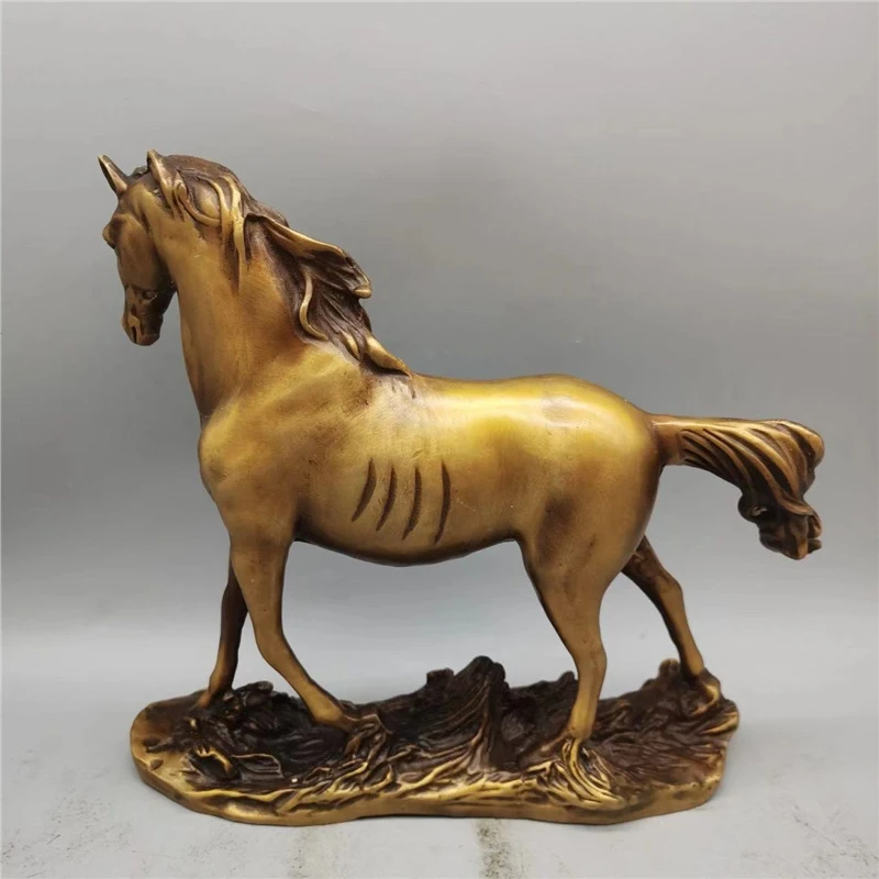 Pure copper zodiac horse figurine for home office decoration, a decorative item that brings success and wealth