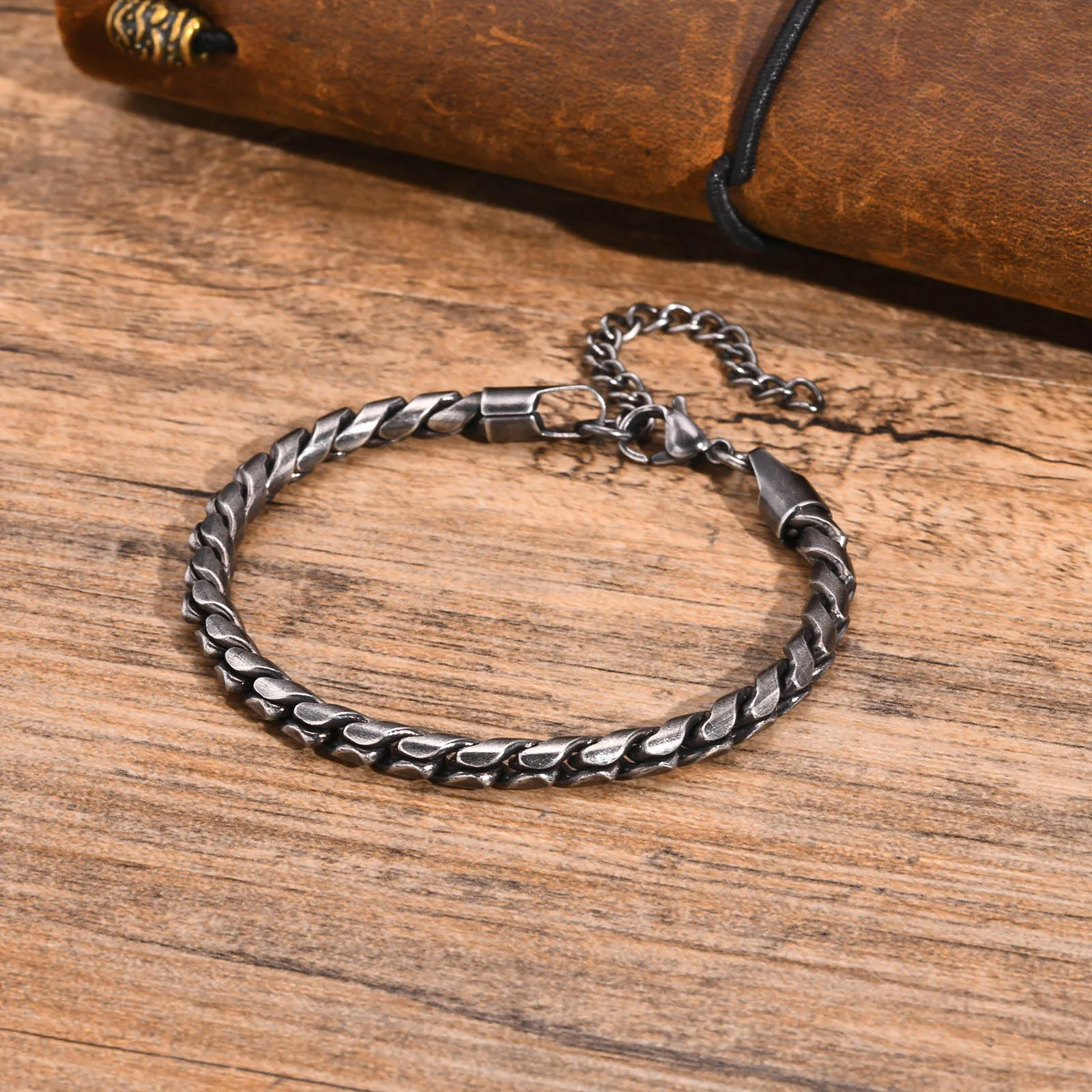 Vnox Retro Silver Color Chain Bracelets for Men, Rock Punk Stainless Steel Links Wristband, Birthday Party Gifts for Him Jewelry