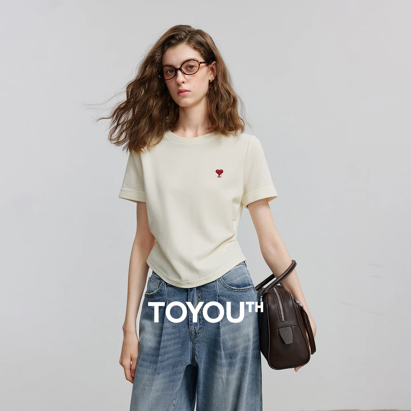 TOYOUTH Women's Crew Neck T-Shirt 2026 Summer New Heart Embroidery Slim Fit Short Sleeve Top, Romantic Style