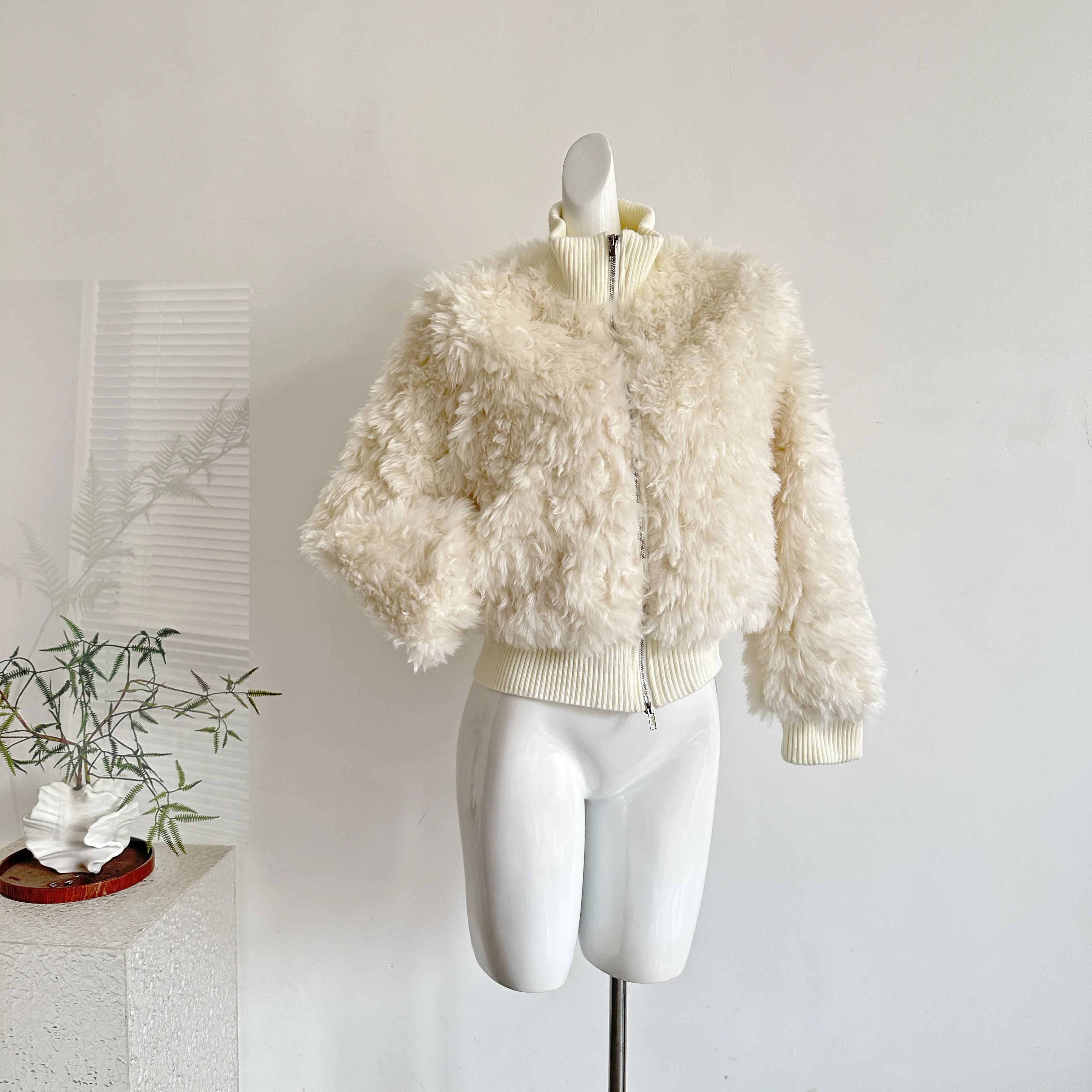 سترة نسائية للخريف والشتاء من الصوف الصناعي بسحاب دافئ ملابس خروج نسائية بأكمام طويلة منفوش من الفرو الصناعي ملابس خارجية