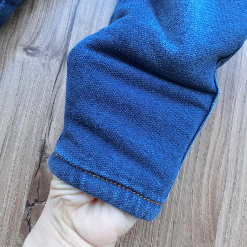 2023 New High Quality Thicken Winter Warm Cashmere Jeans Boys Wild Little Feet Pants 2-6Y