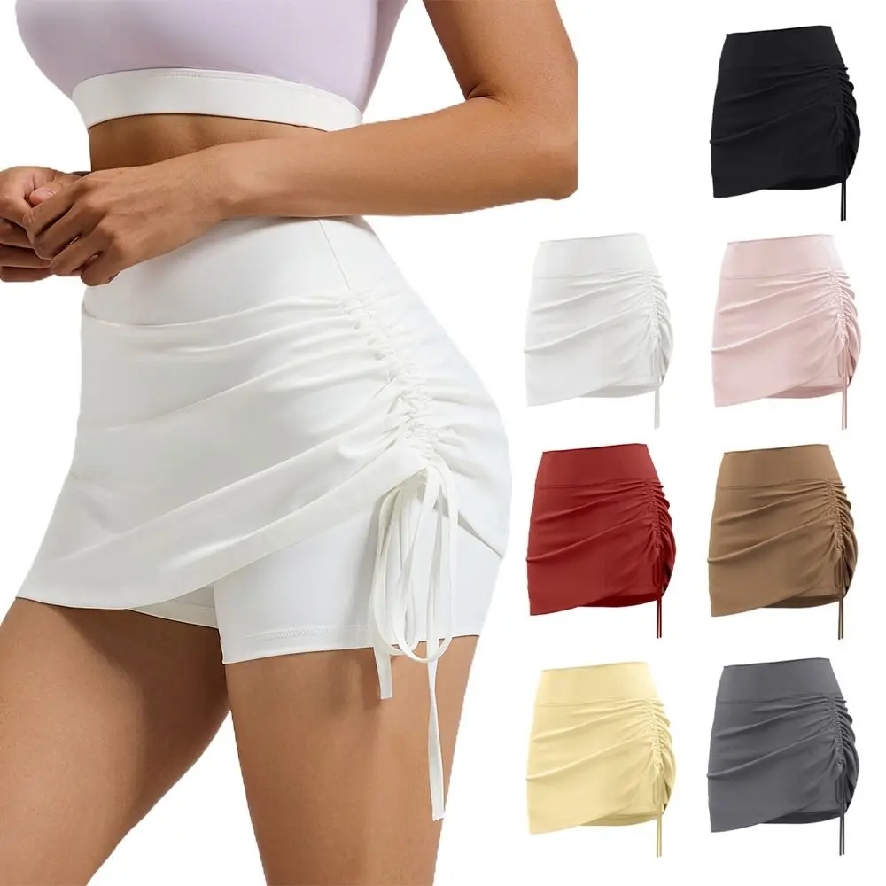 

Теннисная юбка с рюшами и рюшами. Спортивная ткань с высокой талией. Встроенные шорты. Шорты. Встроенные шорты. Спортивная короткая юбка.