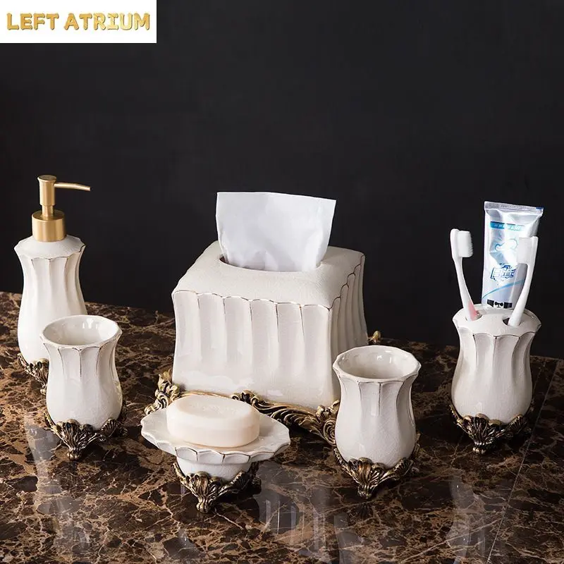 European-style White Porcelain Lotion Bottle Rinsing Cup Toothbrush Holder Bathroom Accessories Vintage Palace Soap Dispenser