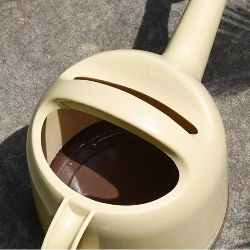 

H8WB Large 4L Capacity Ergonomic Watering Can Durability For Extended Gardening Use