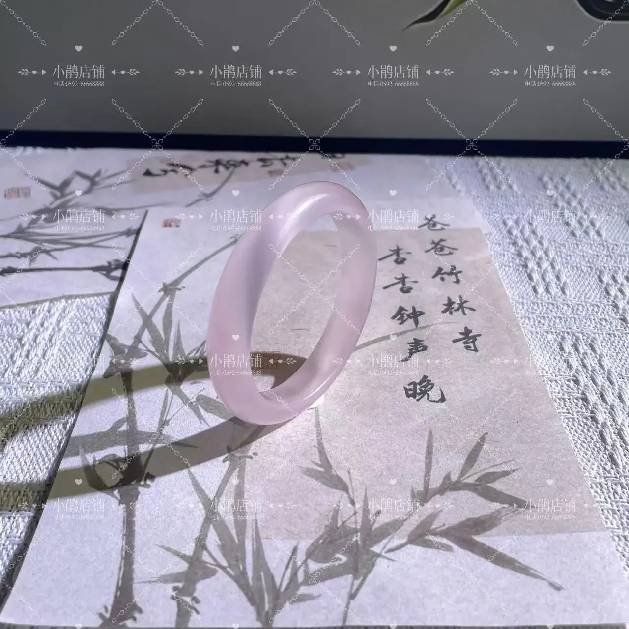 

Chinese white moonlight antique opal bracelet Xiaohongshu girlfriend wife gift of the same style