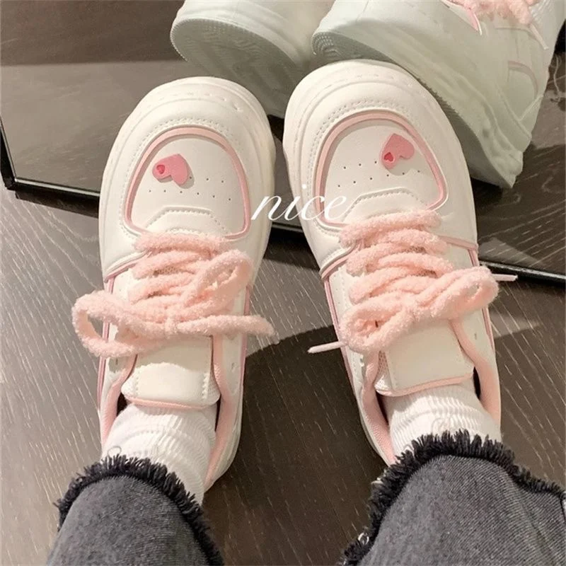 White Pink Women\'s Sports Shoes Kawaii Heart Platform Sneakers Korean Fashion Lolita Footwear Vintage Vulcanize Casual Flats