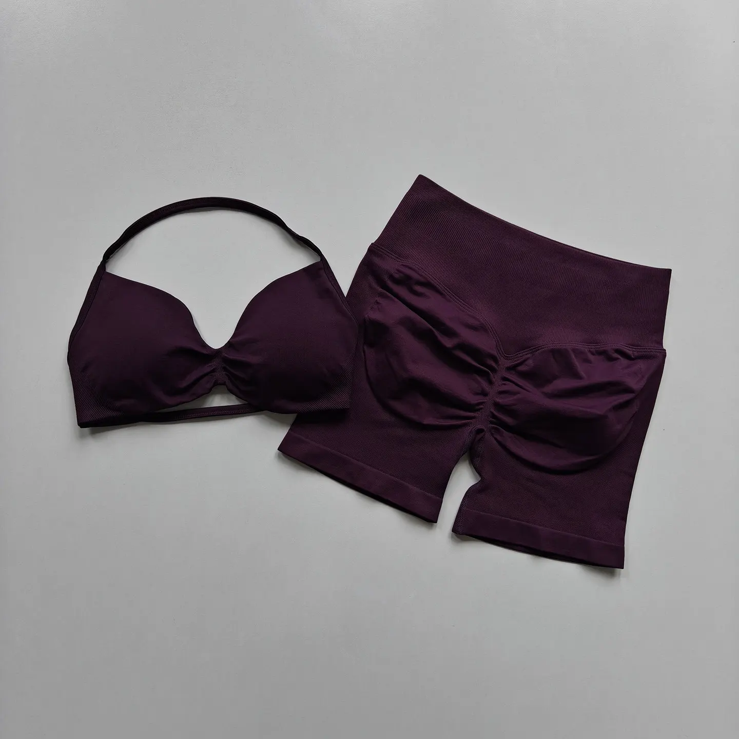 Damen-Yoga-Set mit hoher Taille, Sportbekleidung, schnelltrocknend, atmungsaktiv, rückenfreier BH, Gym-Shorts für Sommertraining, Sportanzug mit Po-Lift-Effekt – Detail 5