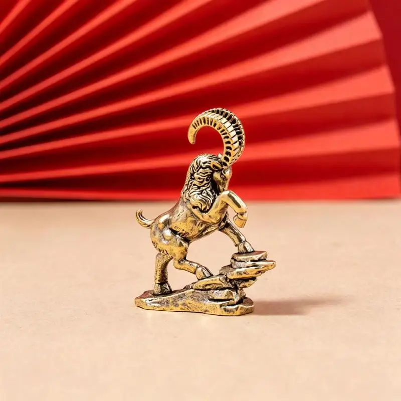 Brass Mountain-Climbing Antelope Ram Figurine Vintage Style Decorative Ornament Tea Pet And Collectible Craft For Tabletops