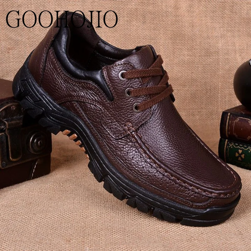 Patent Leather Shoes Men Casual Shoes Cow Leather Soft Men Business Flats Loafers Men Breathable Light Driving Shoes Lace-up