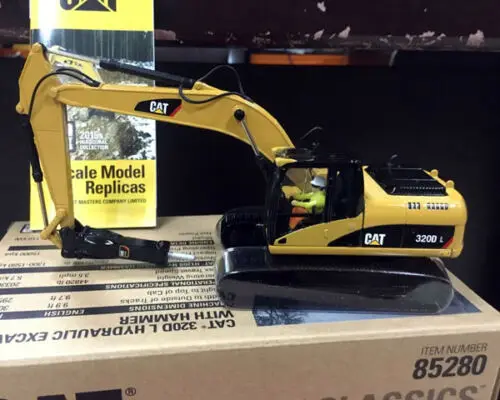 

320D L Hydraulic Excavator With Hammer 1/50 Scale By DieCast Masters DM85280